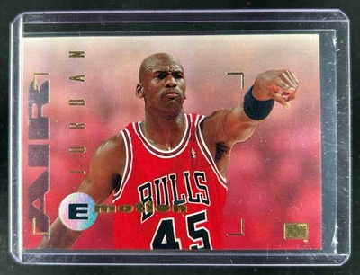 Skybox E-Motion 1994-95 Michael Jordan #100 Bulls daños Foto 1 de 2