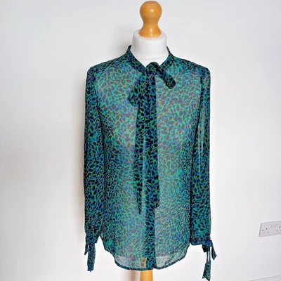 Nueva Blusa L.K.Bennett Manga Corbata Estampado Animal Reino Unido 6 PVP £150 Verde Multi Foto 1 de 4