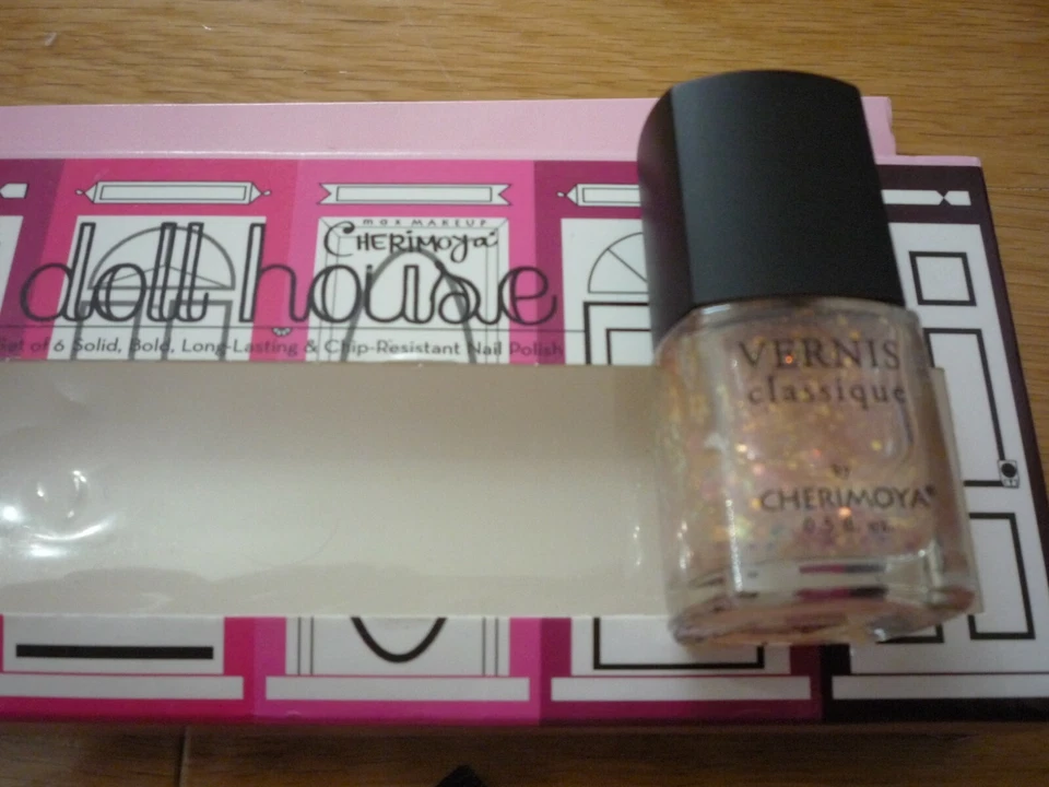 Лак для ногтей кукольного домика Cherimoya, розовый металлик (NVC127), новый, нераспечатанный - Изображение 1 из 2