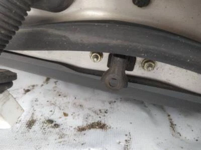 Toyota Land Cruiser 2004 puerta trasera izquierda comprobación (correa) usado, genuino #1889552-61 Foto 1 de 4