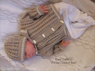 BABY KNITTING PATTERNS DK 32 FRANKIE BOYS OR REBORN DOLLS PRECIOUS NEWBORN KNITS - Image 1 of 2