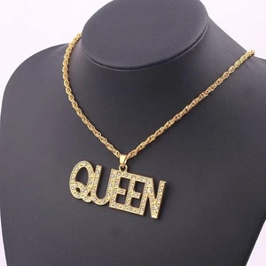 Lujoso Colgante “Reina” Tono Oro 14k Helado + Collar Cadena Cuerda 24" - Imagen 1 de 3
