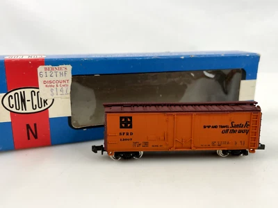 N Scale Con-Cor Santa Fe 40' Steel Reefer 1051-A - Image 1 of 3