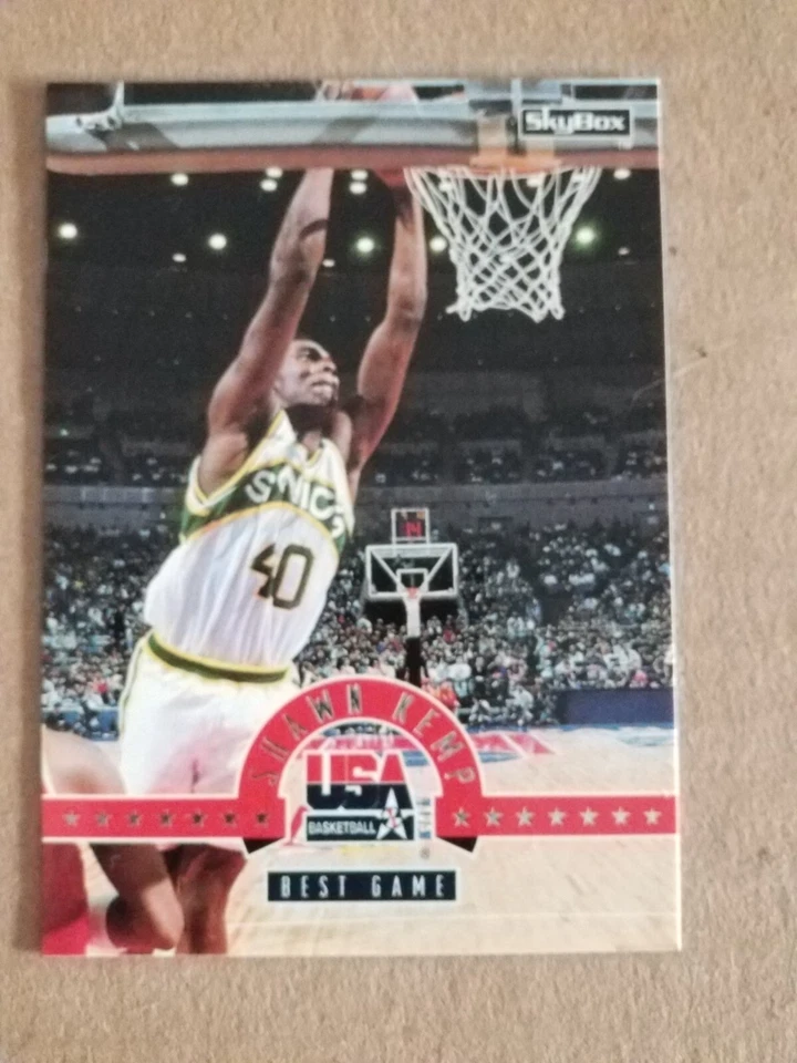 Shawn Kemp 1994 SkyBox USA #15 Seattle Supersonics - Image 1 of 2