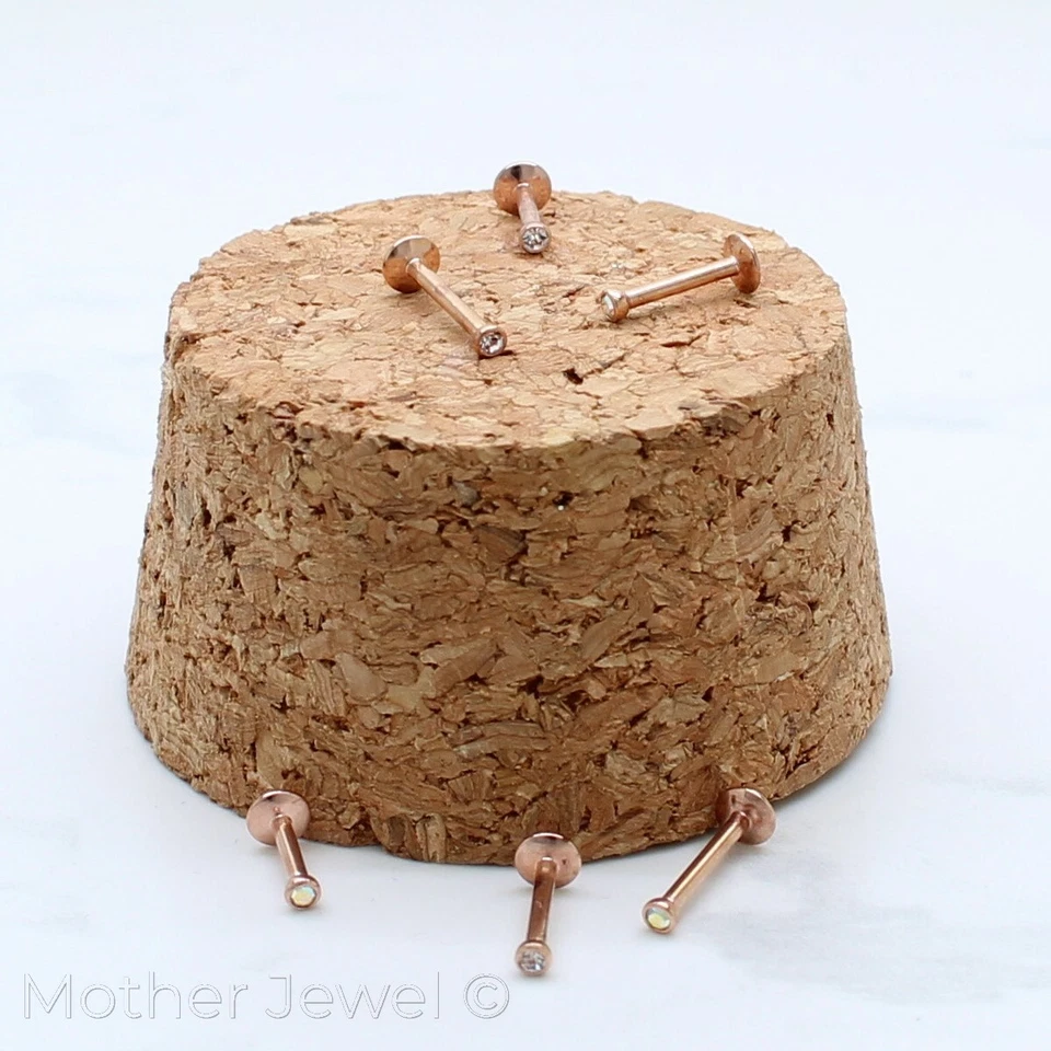 PENDIENTE CARTÍLAGO LABRET TRAGUS MONROE DIAMANTE SIMULADO GP ORO ROSA 16G Foto 1 de 4