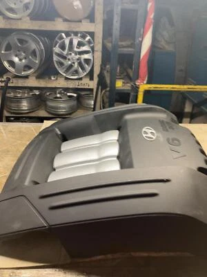 2001-2006 HYUNDAI SANTA FE 2.7L V6 DOHC 24V Engine Appearance Cover Trim Bezel - Image 1 of 4