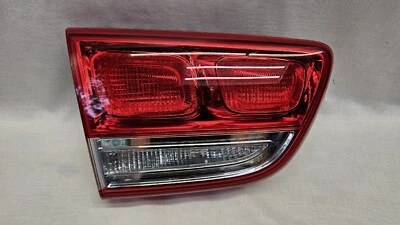 2016 2018 KIA SORENTO LEFT LH INNER TRUNK LID MOUNTED TAILLIGHT LAMP OEM  - Image 1 of 4
