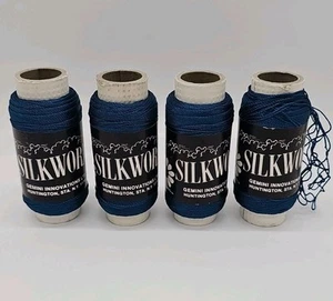 4 Zwillinge Innovationen Seidenraupen Garn Knäuel türkis blau 100 % Viskose 150 Yards Vintage - Bild 1 von 7