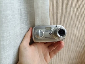 š„Samsung Digimax A4 Silver 4.0MP digital compact cameraš„WORKing FULL Setš„ - Picture 1 of 7