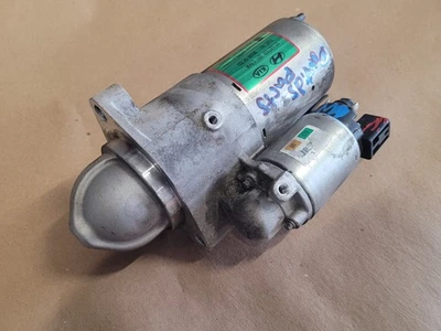 Kia 3.3L Starter Motor - 16-20 Sedona, Sorento, Cadenza OEM 36100-3C221 - Image 1 of 4