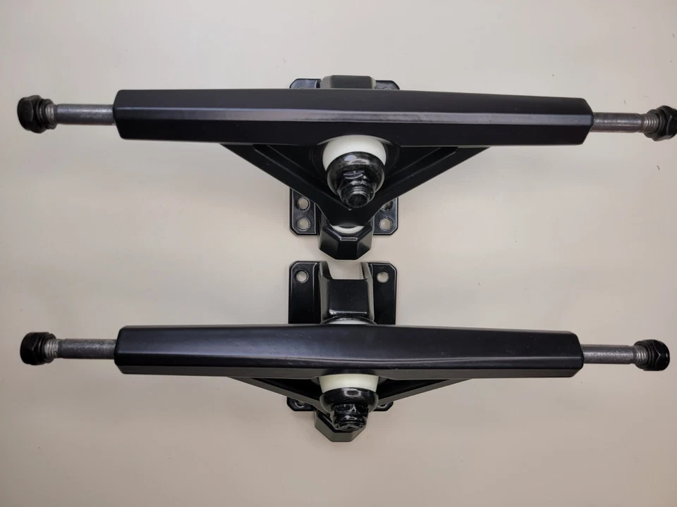 Camiones longboard Kingpin reversa estándar de 180 mm Foto 1 de 1