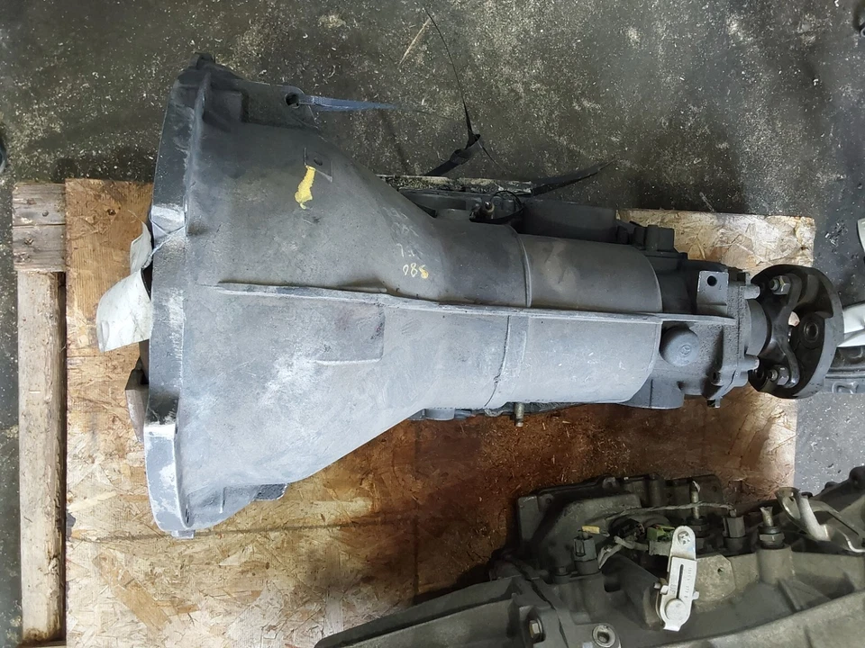 1981-1989 Mercedes 380SE Auto Transmission 140K Miles OEM 1262711701 - Image 1 of 4