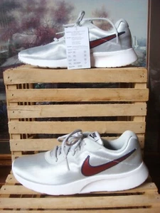 NWOB~ NIKE TANJUN SILVER W/DEEP RED CHECK COMFORT ATHLETIC SNEAKERS ~ 8M/39 - Picture 1 of 7