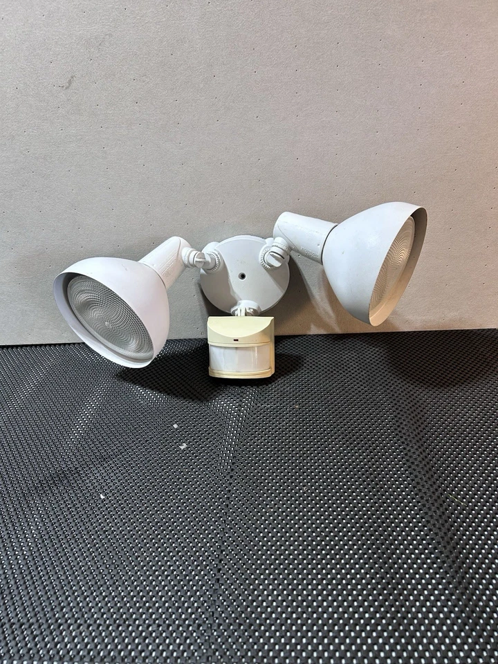 Dual Outdoor  Flood Light Fixture With Bulbs ( Some Blemishes) Sensor  Good Cond - Image 1 of 1