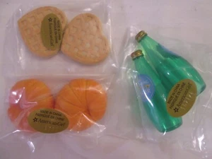 Water Bottles Waffles Croissants from American Girl 18" Doll Air Lines Cart Set - Picture 1 of 5