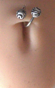 Sexy anillo labial vientre espiral twister brillo UV negro/blanco a rayas cebra 1 14 g 3/8 - Imagen 1 de 4