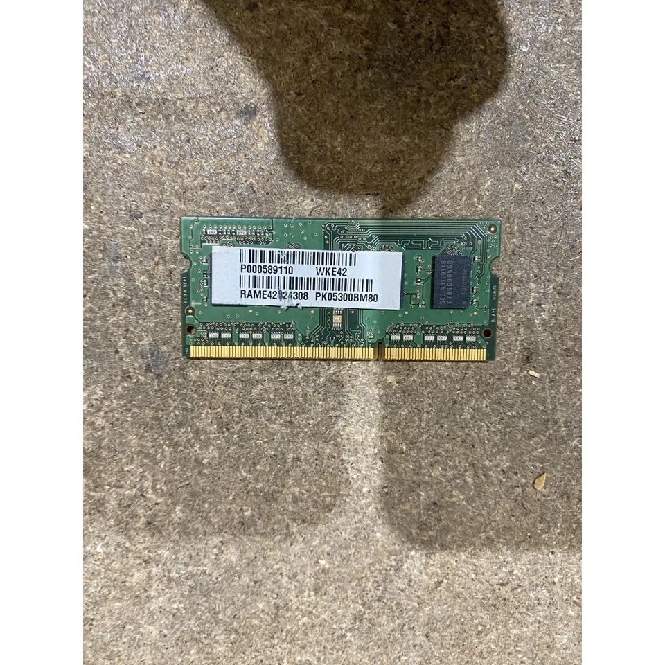 Samsung M471B5173DB0-YKO Laptop DDR3 RAM 4GB 204-Pin 1Rx8 PC3L-12800S 1600 MHz - Image 1 of 4