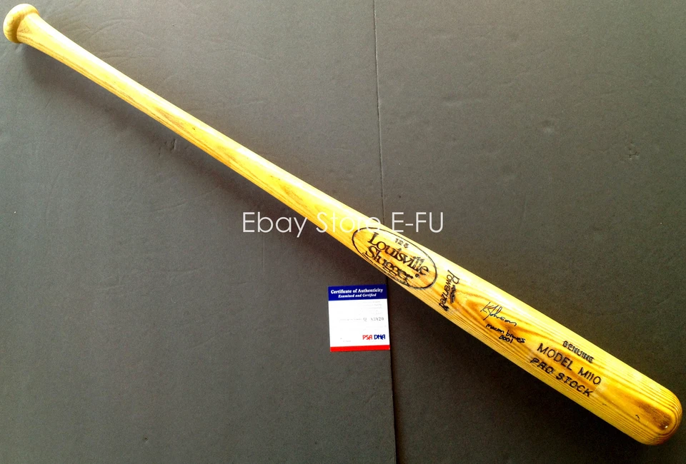 Bate usado de juego raro firmado por Kelly Johnson Macon Braves certificado de autenticidad PSA/DNA automático Foto 1 de 4