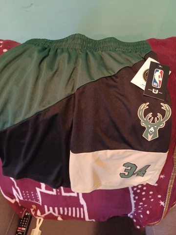 Milwaukee Bucks NBA U Giannis Antetokounmpo #34 Basketball Tritone Shorts NWT🔥 Cover