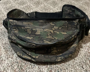Conceal Trebark Camo Multi-Pocket 7 Hunting Travel Fanny Pack Waist Belly Bag - Picture 1 of 7