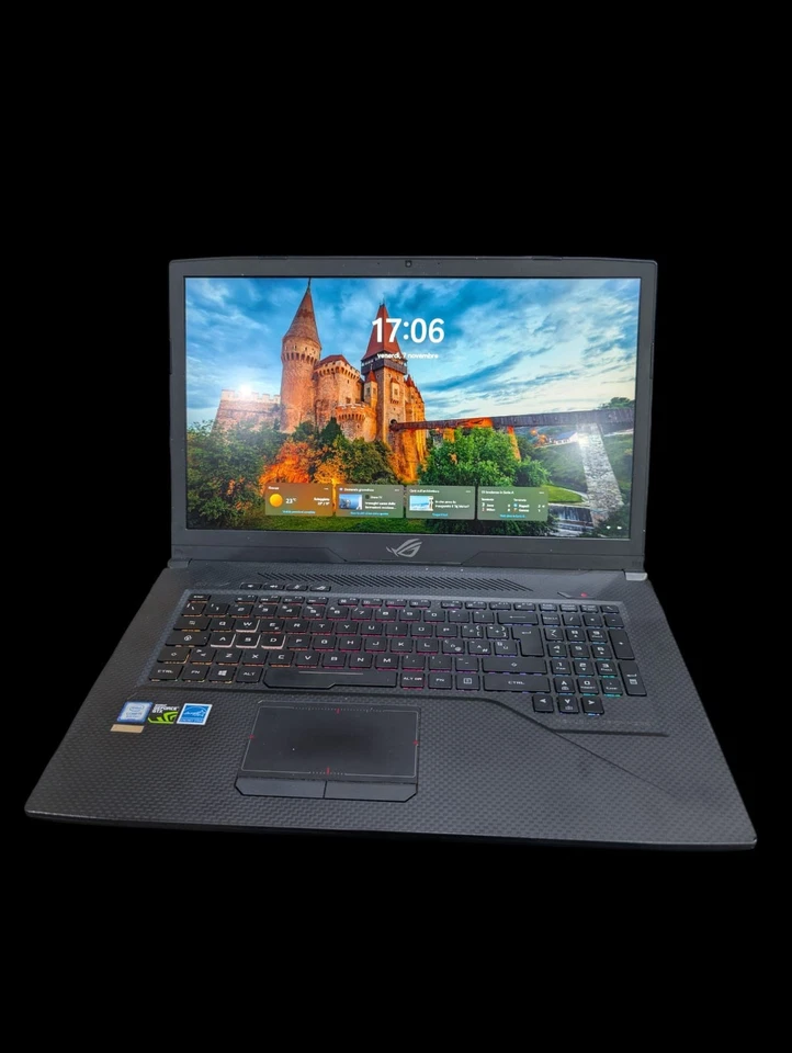 Asus Rog Strix GL703GM-E5189T Notebook con Monitor 17,3" LED 144Hz - Immagine 1 di 4