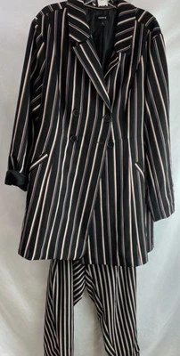 NOVO Conjunto de Blazer e Calça Feminina Torrid Linha Longa Preto Rosa Listras Brancas Tamanho 3/3X - Imagem 1 de 4