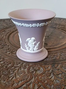 Wedgwood Lilac Jasperware Four Seasons Cherub Cupid Posy Vase England Vintage  - Bild 1 von 17