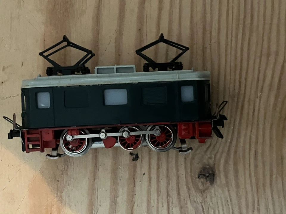 Trix Express HO BLS COOP Lok DC - Bild 1 von 4