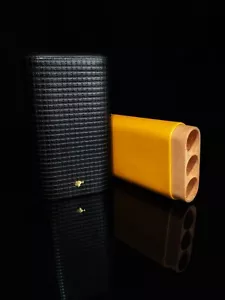 Estuche para cigarros Bkack y dorado - Imagen 1 de 14