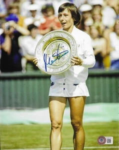 Martina Navratilova Signed 8x10 Photo Autographed BAS Tennis HOF Wimbledon - Picture 1 of 2