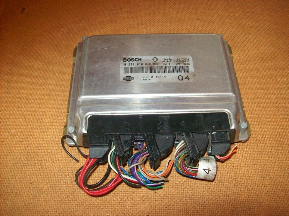 Centralina motore Nissan Almera Tino 2.2Di 0281010810 23710 4U114 Q4 - Immagine 1 di 1