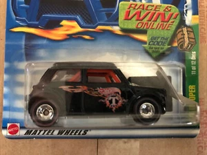 2000 Hot Wheels Treasure Hunt Mini Cooper w/Real Riders & Red Lines - Picture 1 of 12