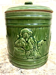 VINTAGE EMBOSSED GREEN MAJOLICA TOBACCO CIGAR HUMIDOR JAR WITH LID (20D) - Picture 1 of 13