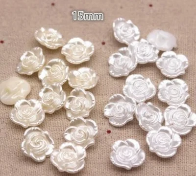 10 x Flower Buttons, 15mm Rose Bud Buttons, Resin Buttons - Image 1 of 3