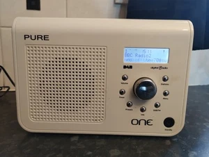 Pure One CLASSIC Portable White DAB/FM Radio with mains plug - Picture 1 of 2
