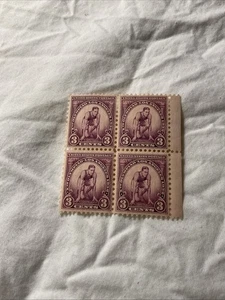 U.S.-(-1932-)-Sc.#718-RUNNER,LOS ANGELES OLYMPIC Games-BLOCK Of 4-Stamps-MNH-#11 - Picture 1 of 2