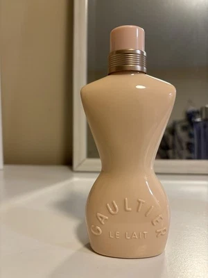 Loción corporal Jean Paul Gauliter Classique 3,3 OZ Le Lait de colección nueva Foto 1 de 4