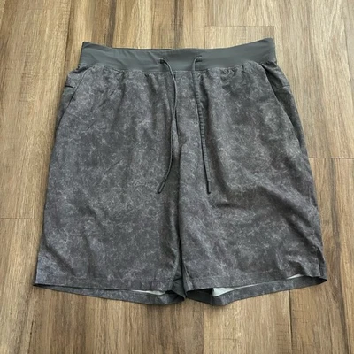 Lululemon T.H.E. para hombre Pantalones Cortos 9" Sin Forro Grava Polvo Asfalto Gris Talla L Foto 1 de 4