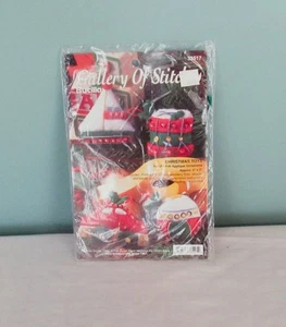 BUCILLA VINTAGE GALLEY OF STITCHES CHRISTMAS TOYS HOLIDAY FELT ORNAMENT KIT NEW - Picture 1 of 2