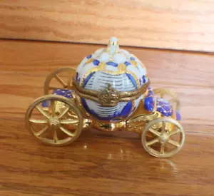 Rochard LIMOGES PEINT MAIN TRINKET BOX CINDERELLA CARRIAGE Blue Gold - Excellent - Picture 1 of 7
