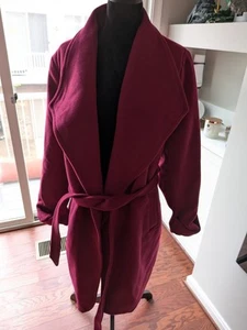 Cappotto con cintura magenta City Chic taglia 22 XL - Foto 1 di 24