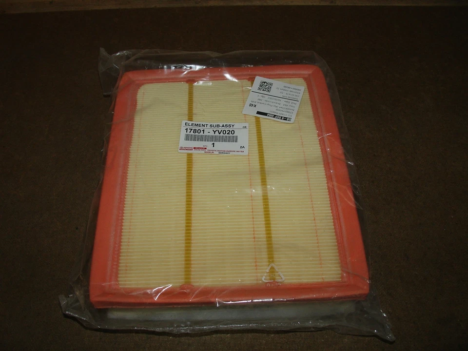 17801YV020 Air Filter For 2015-2018 Toyota RAV4 - Image 1 of 4