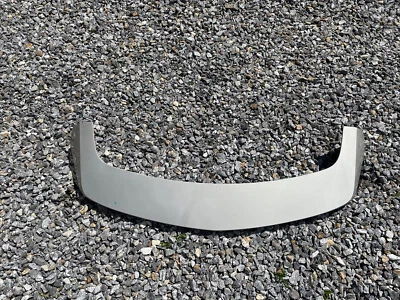 Alerón trasero Cadillac SRX 2010-2016 con tercera luz de freno OEM Foto 1 de 4