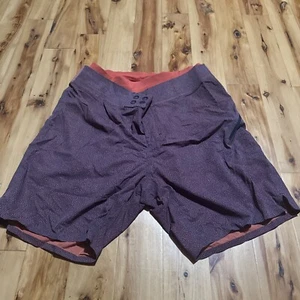 Lululemon Board Shorts Mens 32 Purple Pink No Drawstrings Lined Zip Pocket (15) - Picture 1 of 3