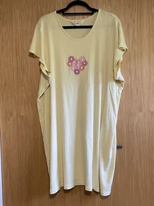 AVENUE Ladies Yellow Flowered Short Sleeve Short Length Nightgown Sze 22-24 (3X) - Picture 1 of 7