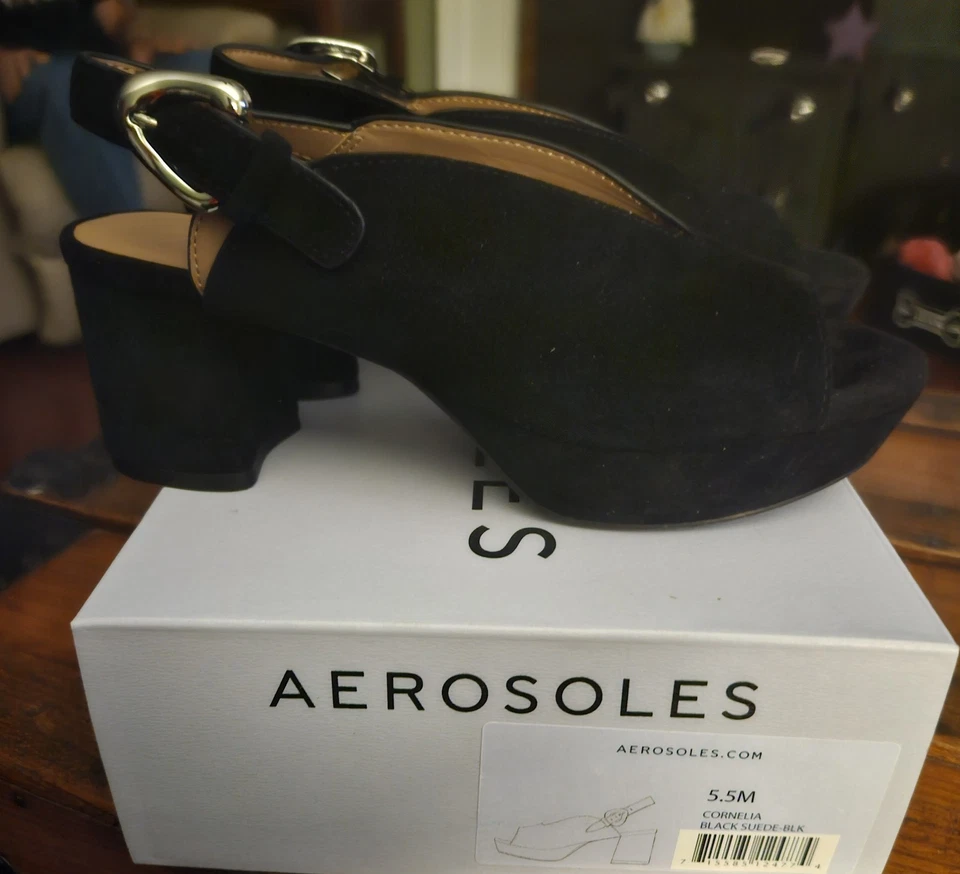 Sandália Aerosoles Cornelia Feminina Salto Plataforma Couro Preto Camurça tamanho 5.5 EUA - Imagem 1 de 4