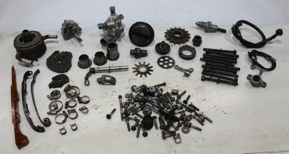 Honda CBR954RR 2002-2003 PIEZAS Y HERRAJES DEL MOTOR Foto 1 de 4