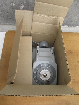 SOCOTEL TELEPHONE S63 A CADRAN ANCIEN VINTAGE GRIS NEUF  VIEUX STOCK EN BOITE - Photo 1/4