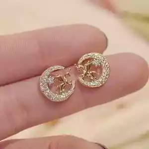 Orecchino donna a perno placcato oro giallo 14 kt con diamanti taglio tondo creato in laboratorio 2 ct - Foto 1 di 6