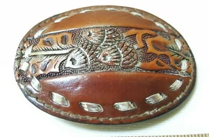 Hebilla de cinturón decorativa recubierta de cuero 000040 3,875"x3" usada en muy buena condición - Imagen 1 de 7